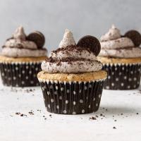 Oreo Cupcakes with Cookies and Cream Frosting_image