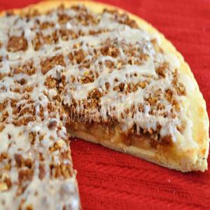 Apple Pizza: A Doozie of a Desserrt - Southern Plate_image