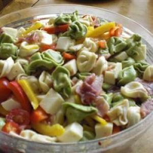 Tortellini Salad Italiana_image