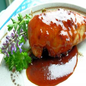 Barbecue Sauce for Chicken on the Grill_image
