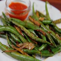 Grilled Green Beans with Harissa_image