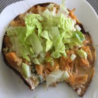 Grilled Buffalo Chicken Taco Pizzas_image