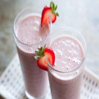Strawberry Almond Butter Smoothie_image