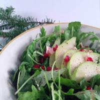Arugula, Pear & Pomegranate Salad_image