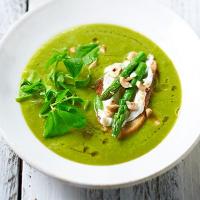 Asparagus soup with tartines_image