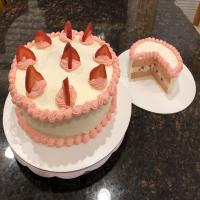 Strawberry Nesquik® Layer Cake_image