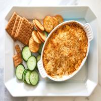 Baked Crab Dip With Old Bay and Ritz Crackers_image