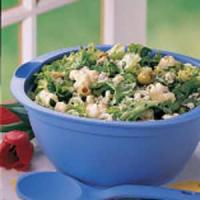 Tossed Salad with Spinach Dressing_image