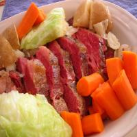 Slow Cooker Corned Beef & Cabbage_image