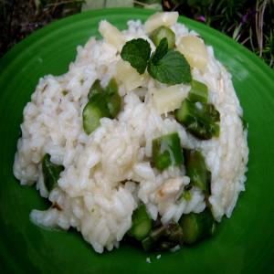 Risotto With Asparagus, Mint and Lemon image