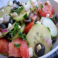 Greek Cucumber - Tomato and Onion Salad_image