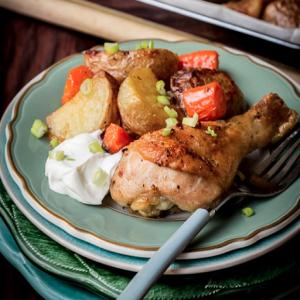One 'Pot' Meal {Roasted Drumsticks and Potatoes} Recipe - (4.6/5)_image