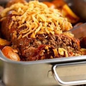 Onion-Crusted Meat Loaf with Roasted Potatoes_image