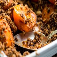 Apricot Crumble With Oatmeal Topping_image