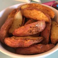 Seasoned Baked Potato Wedges image
