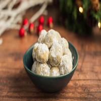 Old-Fashioned Walnut Balls Recipe_image