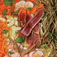 Asian Slaw and Somen Salad with Spice-Rubbed Tuna_image