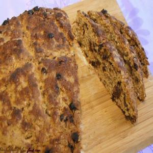 St Patrick's Day Fruit and Spice Bread_image
