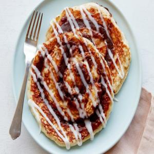Cinnamon Bun Pancakes_image