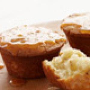 Duncan Hines® Golden Oatmeal Muffins_image