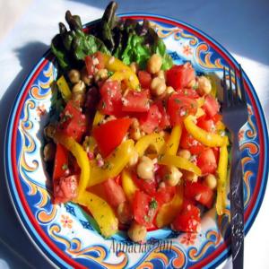 Tomato and Garbanzo Salad_image