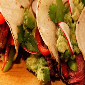 Mexican-Style Cumin-Pepper Steak Tacos_image