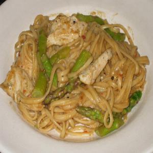 Sesame Noodles with Chicken & Asparagus image