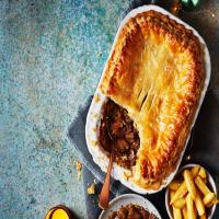 Steak and blue cheese pie_image