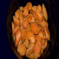 Algerian ' Zrodiya Mcharmla' - Carrots With Vinegar_image