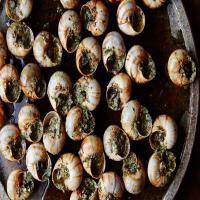 Escargot With Garlic-Parsley Butter_image