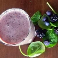 Spinach-Berry Smoothie image
