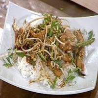 Emeril's Chicken Stir-Fry with Green Beans image