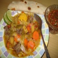 Mexican Beef Vegetable Soup/Caldo Mexicano de Res y Vegetales_image