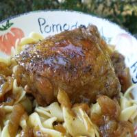 Beer- and Onion-Braised Chicken Carbonnade_image
