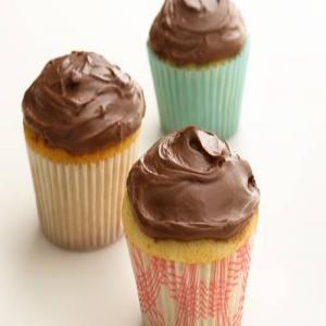 Skinny Chocolate Frosted Cupcakes image