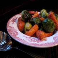 Roasted Carrots and Brussels Sprouts_image
