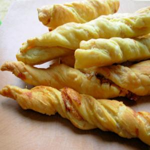 Love It or Hate It - Marmite and Cheese Straws With a Twist!_image