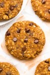 healthy-pumpkin-chocolate-chip-oatmeal-breakfast image