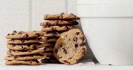 ruth-wakefields-original-toll-house-cookies image