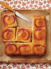 peach-upside-down-cake-ricardo image