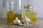 low-fodmap-garlic-infused-oil-fodmap-everyday image