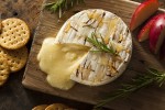 how-to-bake-brie-cheese-easy-baked-brie image