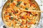 creamy-garlic-shrimp-with-spinach-10-minute-eatwell101 image