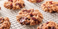 how-to-make-healthy-oatmeal-cookies-delish image
