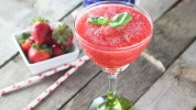 refreshingly-fruity-strawberry-cocktail image