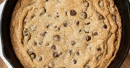 chocolate-chip-cookies-with-crisco-and-butter image
