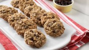 classic-raisin-oatmeal-cookies-sun-maid image