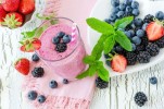 10-healthy-greek-yogurt-smoothie image