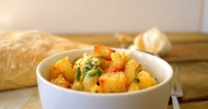 baked-macaroni-and-cheese-with-bread-crumbs image