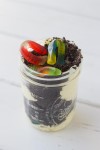 oreo-dirt-pie-recipe-in-cute-mason-jar-cups image